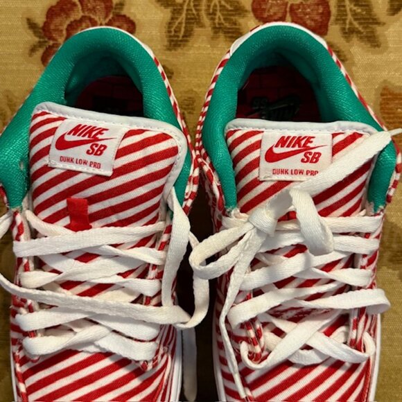Nike SB Dunk Low Candy Cane Striped Tennis Shoe - Picture 5 of 16